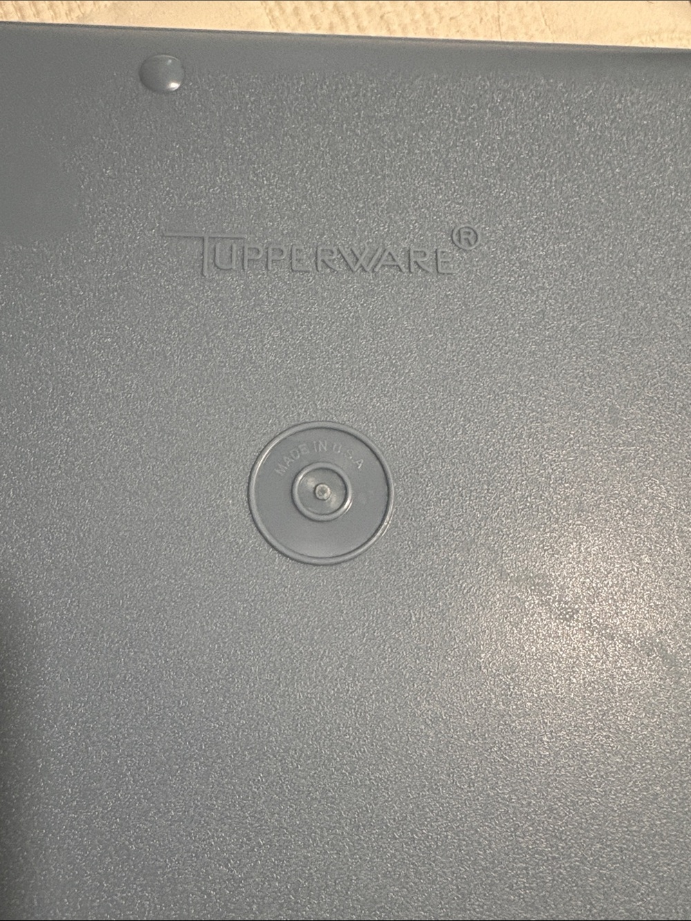 Tupperware Light Blue Four-Compartment Meal Tray - Picture 12 of 14